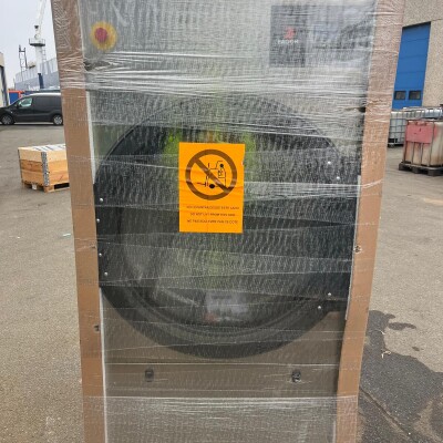 Industrial washing machine & thumble dryer-3