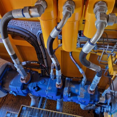 Dreggen pedestal crane-6