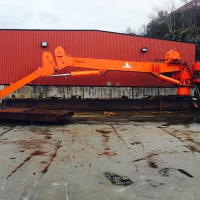 Offshore deck crane 5 T @ 20 mtrs