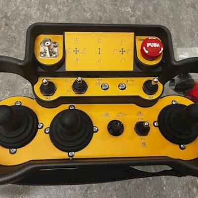 For Sale:HETRONIC Kran Radio Remote Controls Nova - XL 00233A HETRONIC Kran Radio Remote Controls Nova - XL 00233A